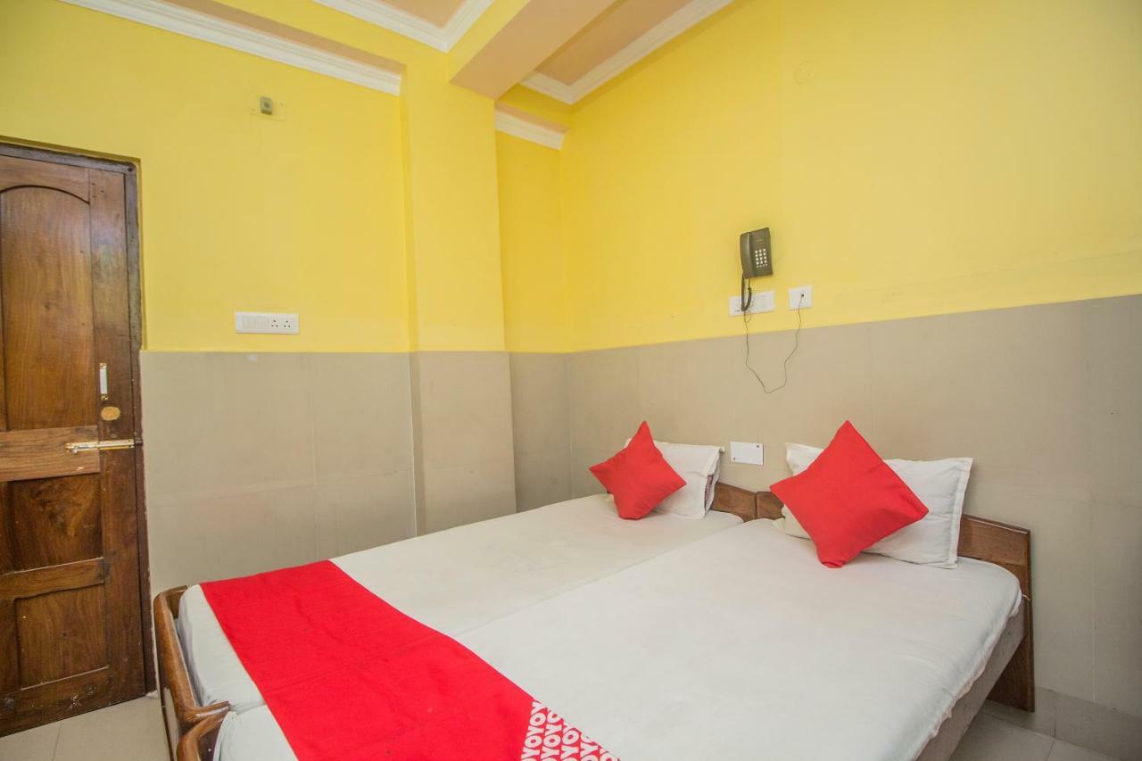 Отель Oyo 44995 Royal Park Malda Экстерьер фото